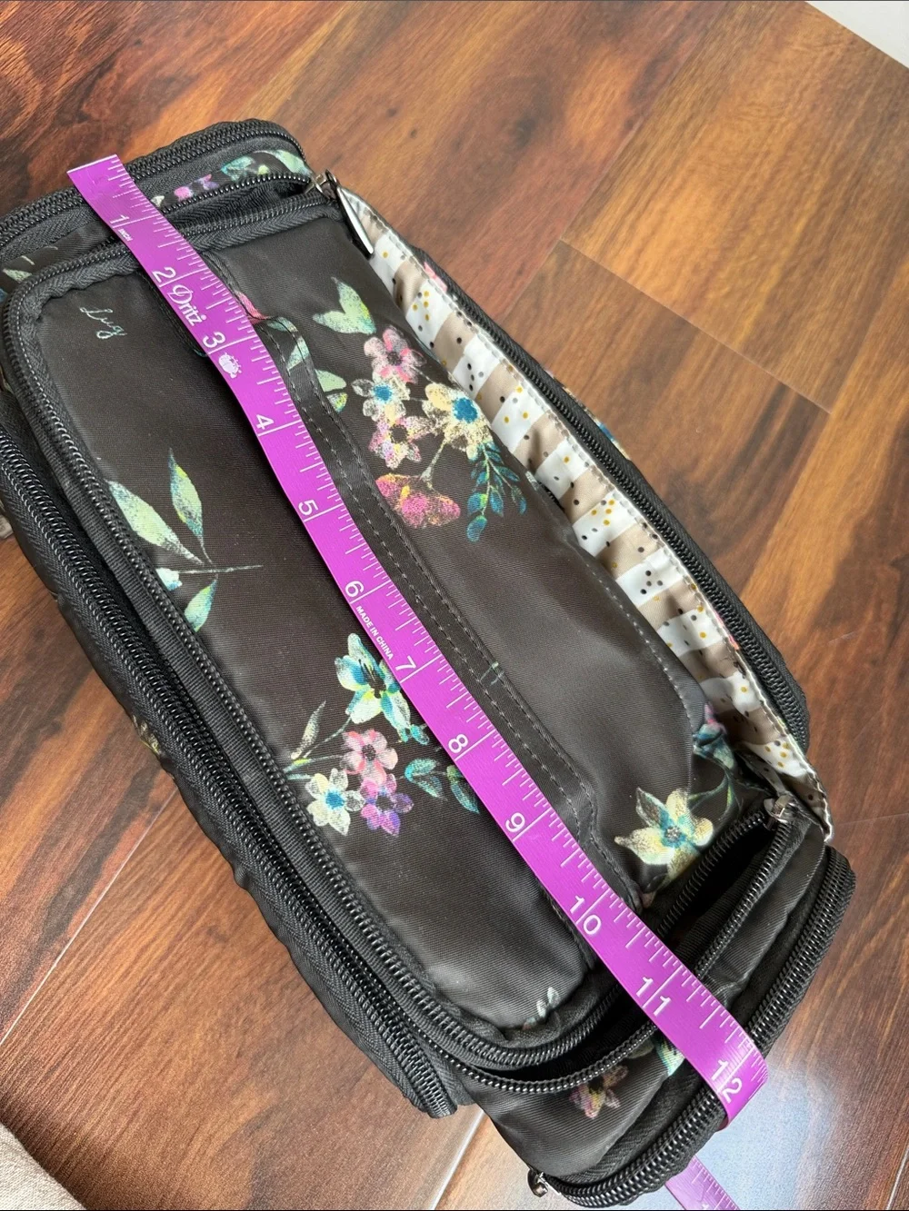Lug Trolley Toiletries Zipper Bag Black Floral